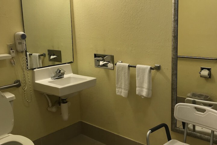 Room 37 of 51