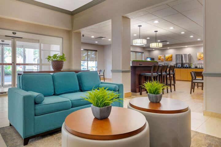 Hotel Interior 11 of 47