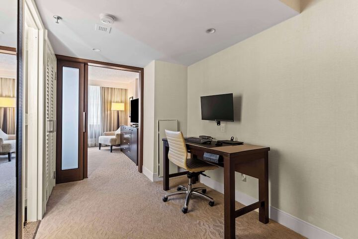 Room 50 of 96