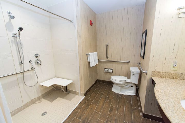Room 40 of 44