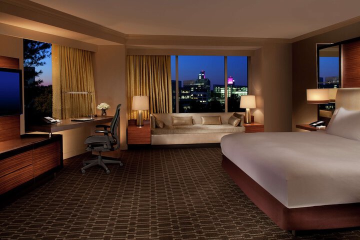 Room 33 of 56