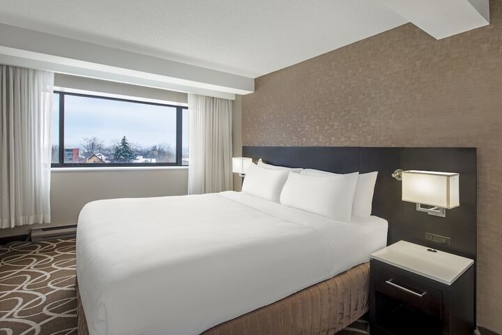 Crowne Plaza Kitchener-Waterloo by IHG
