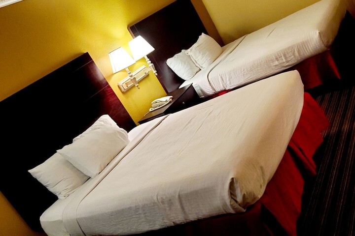 Room 17 of 34