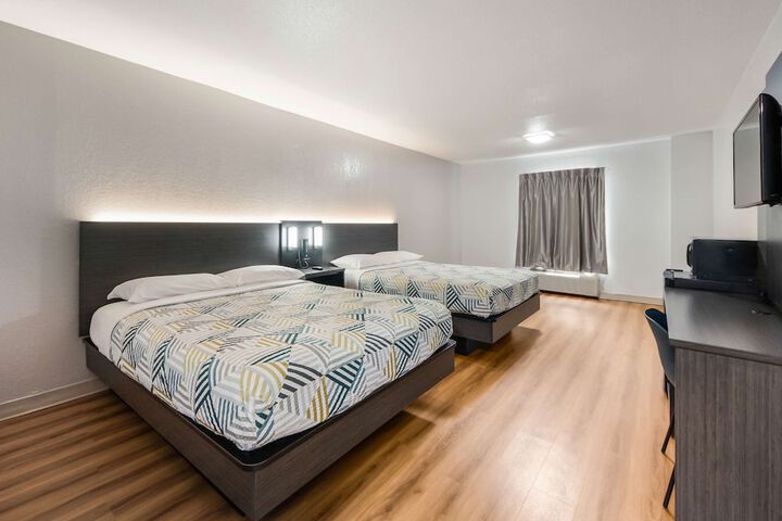 Room 20 of 38