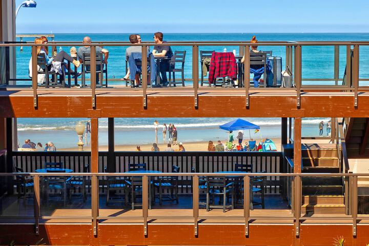 Sundeck 49 of 69