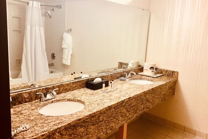 Room 52 of 78