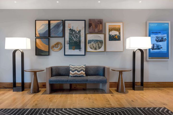 Hotel Interior 11 of 45
