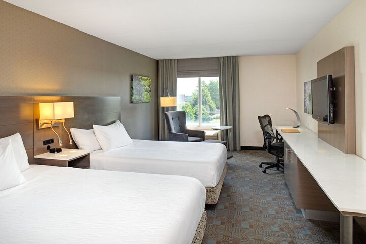 Hilton Garden Inn Toronto / Oakville
