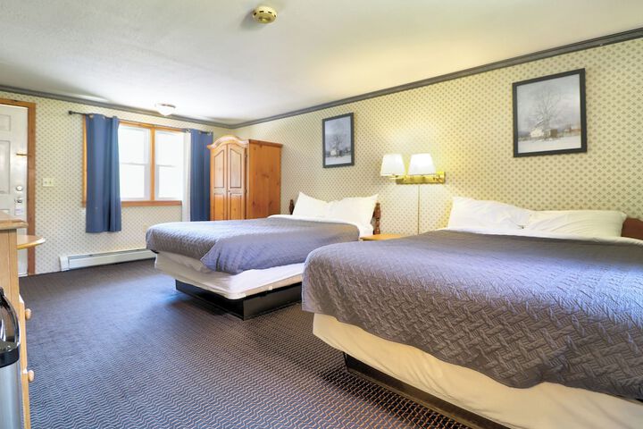 Room 32 of 40