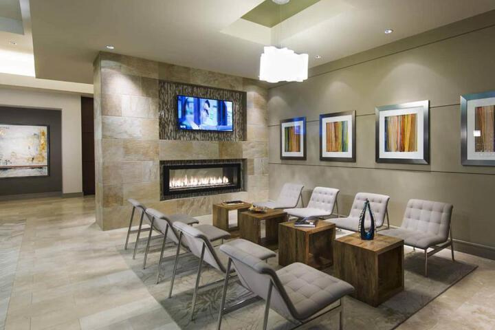 Global Luxury Suites at Boston Seaport