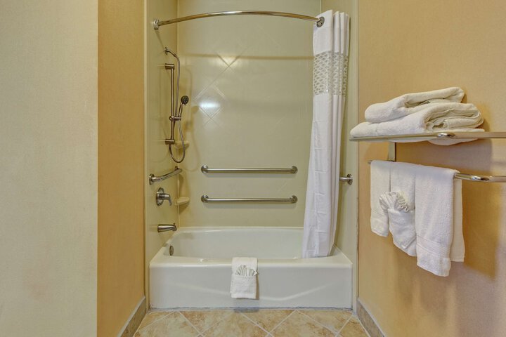 Room 10 of 45