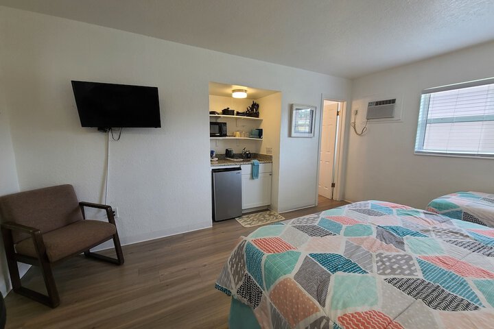 Room 137 of 166
