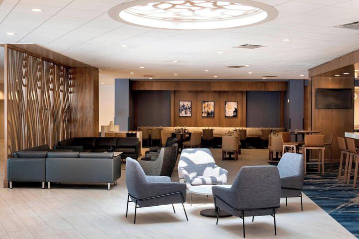 Delta Hotels by Marriott Utica