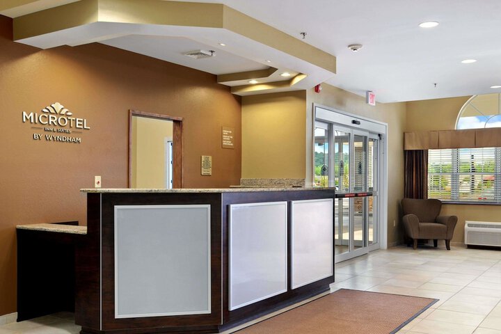Hotel Interior 4 of 23