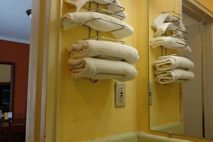 Room 36 of 41
