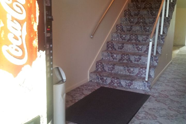 Ballroom/Hall 14 of 17