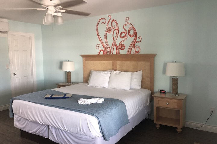 Room 42 of 44