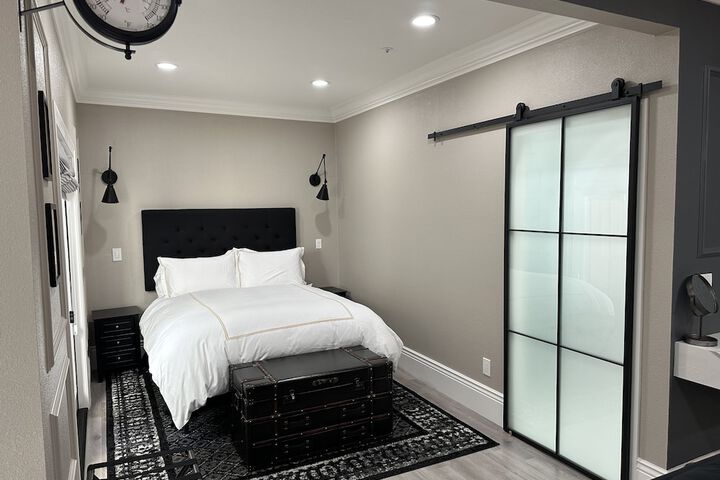 Room 48 of 71