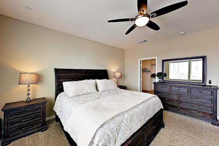 525 Surfbird Home Home