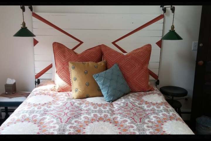 Room 21 of 38