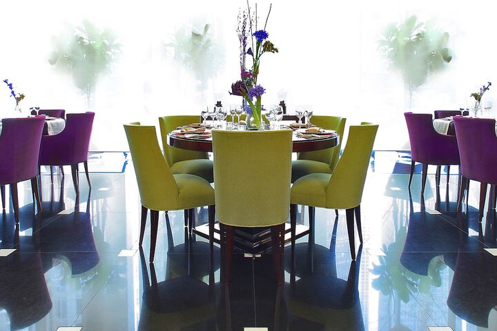 Dining 46 of 82