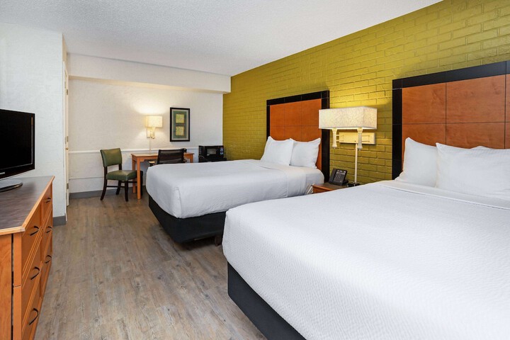 La Quinta Inn Tampa Airport Stadium Westshore