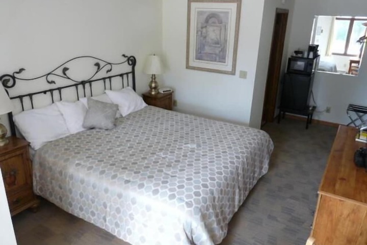 Country Villa Motel and Country Camping