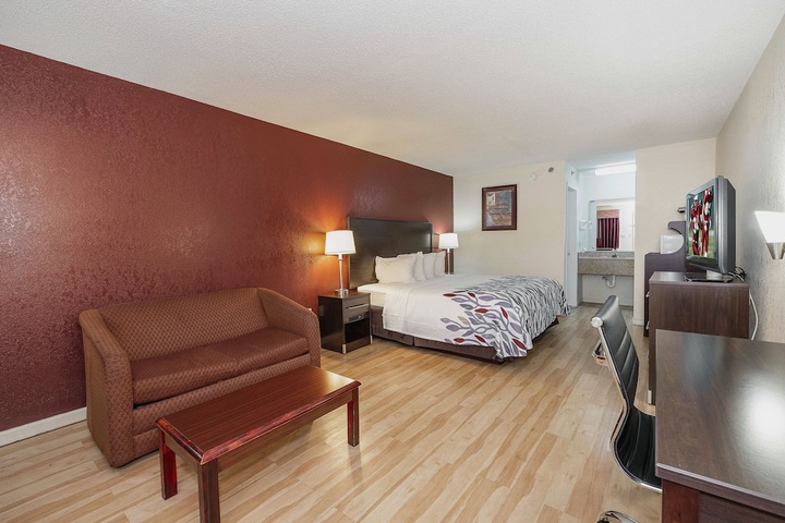 Red Roof Inn & Suites Rome