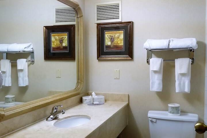 Room 12 of 35