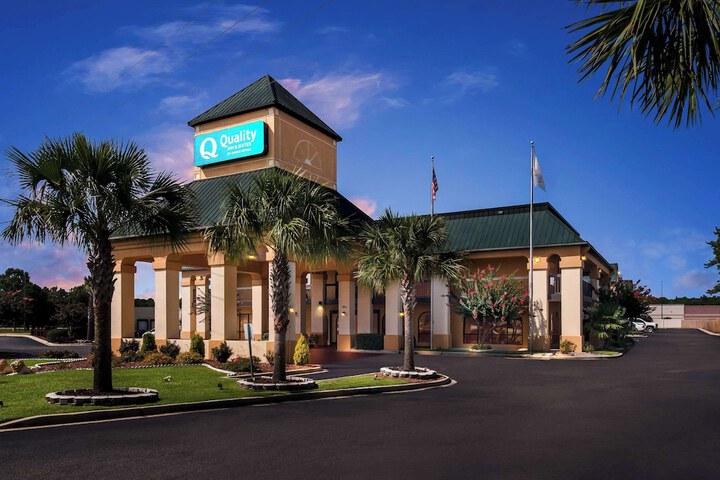 Hotel 2 of 42