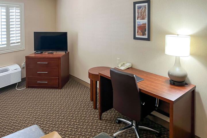 Room 11 of 35
