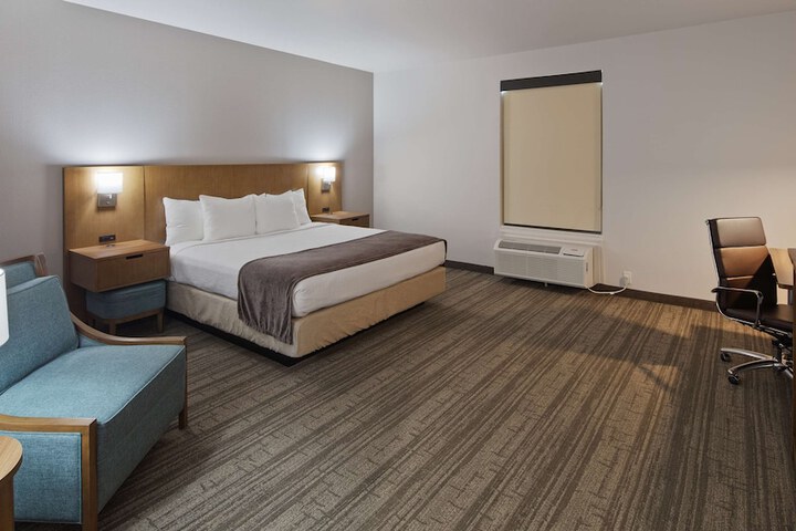 Room 7 of 25