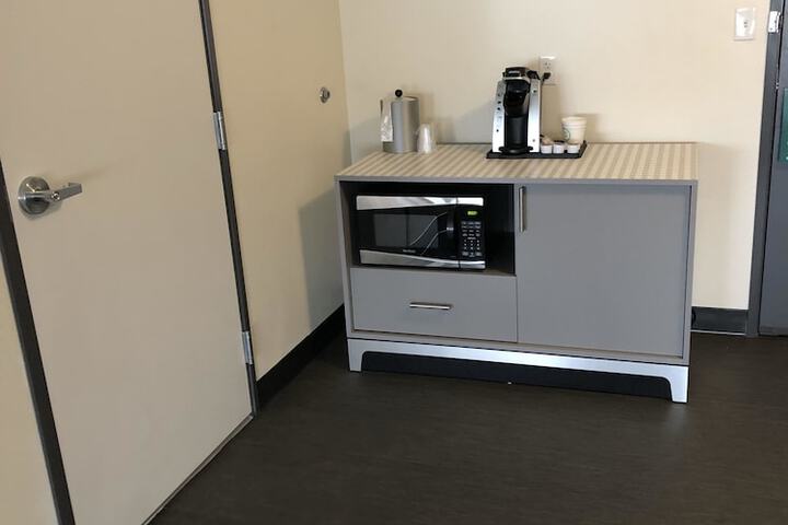 Holiday Inn Hotels and Suites Mount Pleasant by IHG