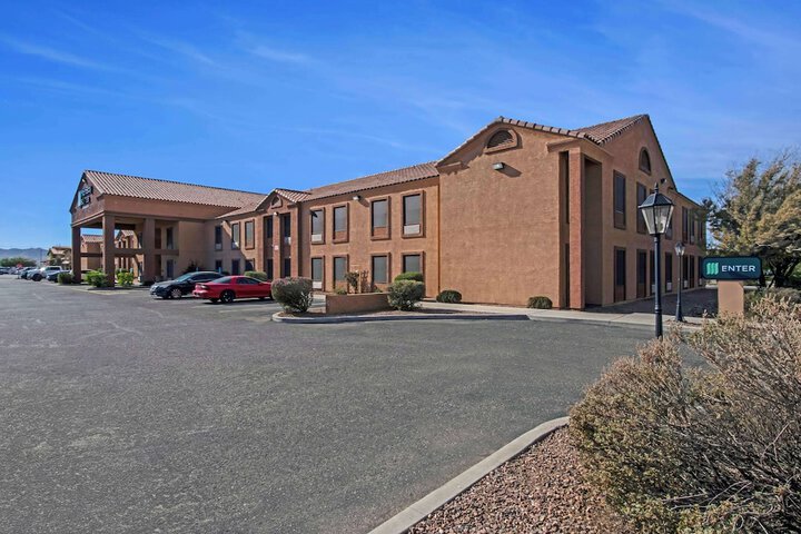 Hotel 4 of 43