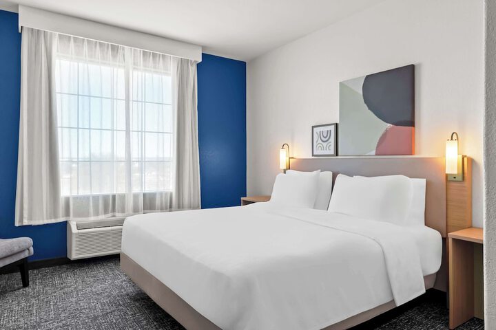 Spark by Hilton Selma