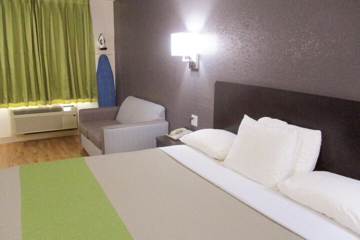 Studio 6 Luling LA
