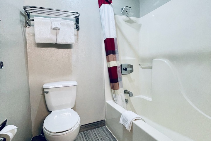 Room 14 of 25