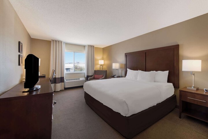 Room 20 of 32