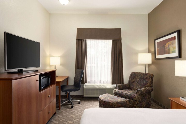 Room 18 of 40