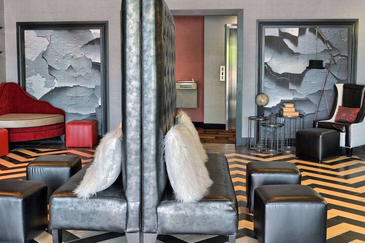 Hotel Interior 4 of 31