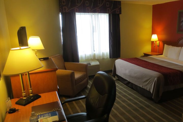 Room 21 of 77