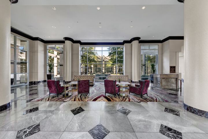 Renaissance Dallas North Hotel