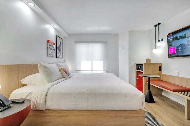 Room 22 of 54