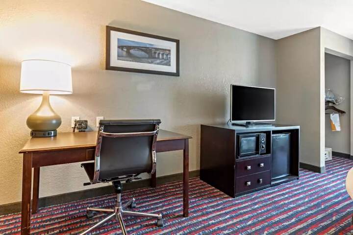 Room 14 of 19