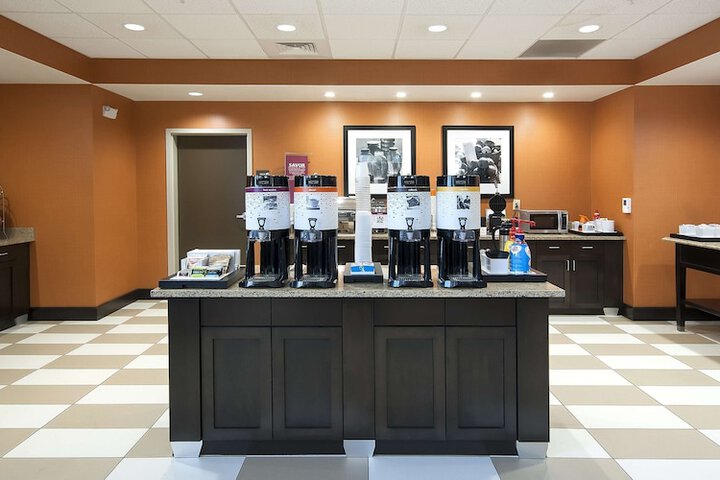 Hampton Inn & Suites Seneca-Clemson Area