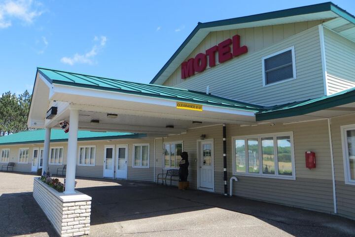 Country Villa Motel and Country Camping