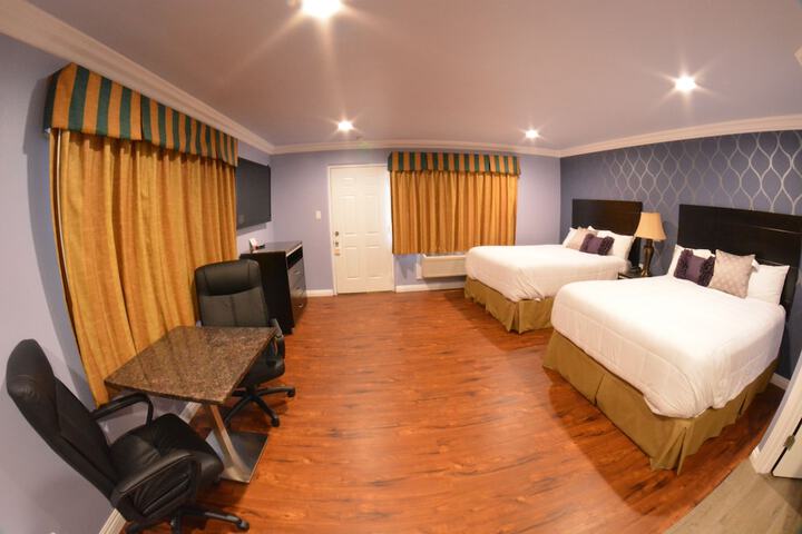 Room 29 of 32