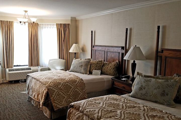 Room 52 of 62
