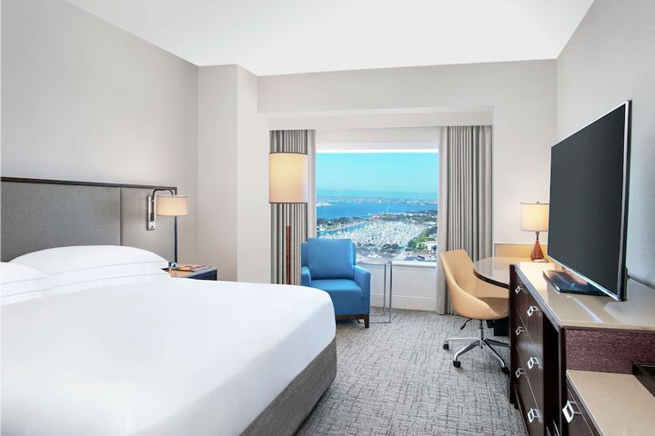 Hilton San Diego Bayfront