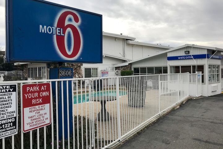 Motel 6 Concord CA